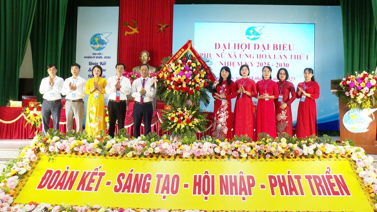 Đại hội đại biểu Hội LHPN xã Ứng Hoà: dấu mốc phát triển mới của phong trào phụ nữ và công tác hội xã Ứng Hòa trong giai đoạn mới.- Ảnh 1.