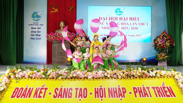 Đại hội đại biểu Hội LHPN xã Ứng Hoà: dấu mốc phát triển mới của phong trào phụ nữ và công tác hội xã Ứng Hòa trong giai đoạn mới.- Ảnh 11.