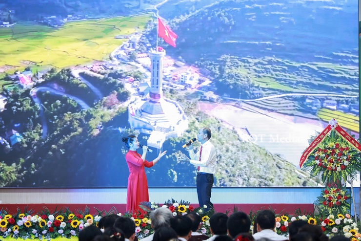NÔNG DÂN SỐ, NÔNG NGHIỆP SẠCH, MÔI TRƯỜNG XANH THIẾT THỰC GẮN BÓ VỚI NÔNG DÂN XÃ ỨNG THIÊN- Ảnh 14.