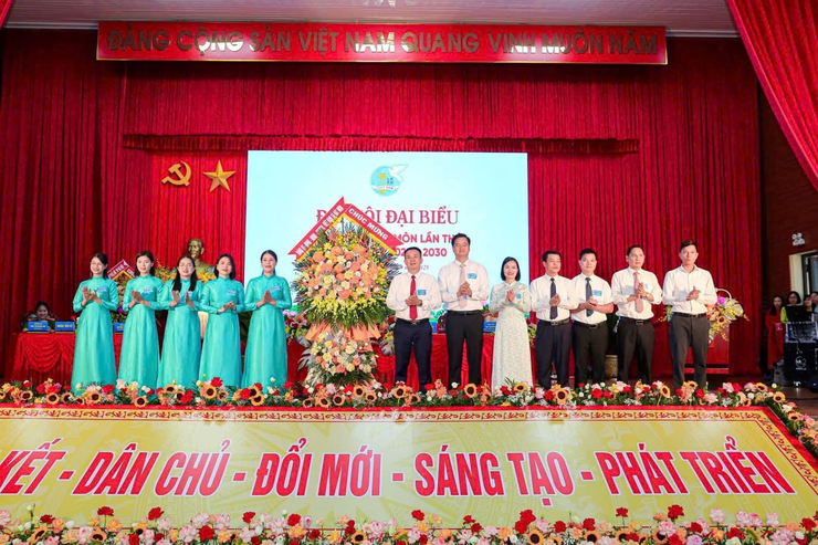 Đại hội Đại biểu Phụ nữ xã Hát Môn lần thứ I, nhiệm kỳ 2025-2030 thành công tốt đẹp- Ảnh 6.