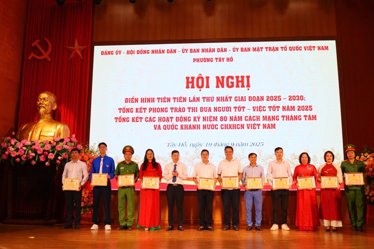 Thi đua, khen thưởng là động lực xây dựng phường Tây Hồ ngày càng phát triển- Ảnh 6.