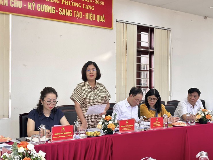 TỔ CÔNG TÁC CHỈ ĐẠO ĐẠI HỘI SỐ 1 CỦA ỦY BAN MTTQ VIỆT NAM THÀNH PHỐ HÀ NỘI LÀM VIỆC VỚI ĐẢNG ỦY PHƯỜNG LÁNG VỀ CÔNG TÁC CHUẨN BỊ ĐẠI HỘI- Ảnh 1.