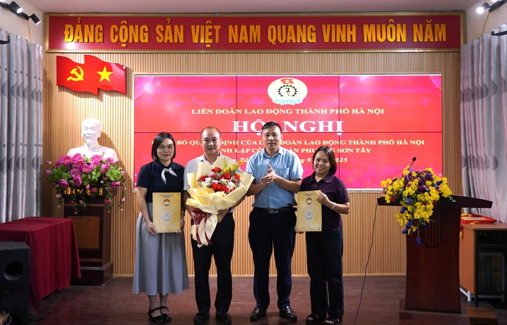 Sơn Tây công bố Quyết định thành lập Công đoàn phường- Ảnh 3.