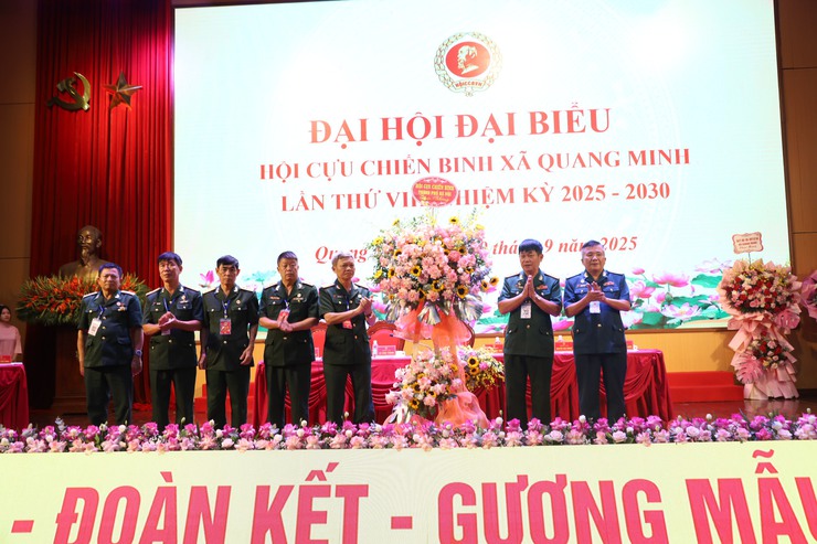 Đại hội đại biểu Hội Cựu chiến binh xã Quang Minh lần thứ VIII: Phát huy truyền thống “Bộ đội Cụ Hồ”, đoàn kết, đổi mới, xây dựng Hội vững mạnh toàn diện- Ảnh 6.