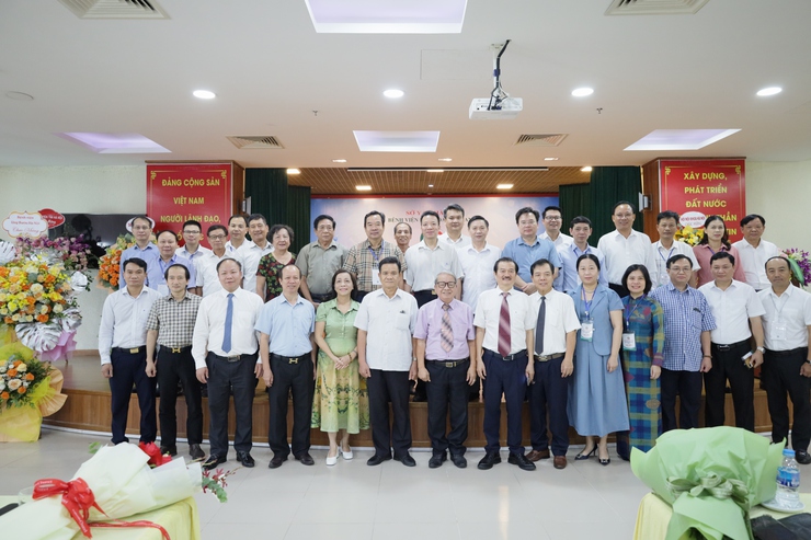 Hội nghị khoa học Bệnh viện đa khoa Đông Anh năm 2025 - nhiều đề tài nghiên cứu ứng dụng thực tiễn- Ảnh 2.