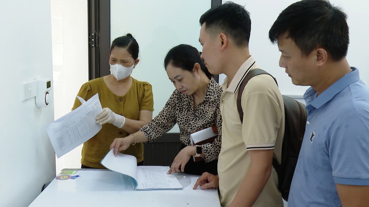 KIỂM TRA CÔNG TÁC TỔ CHỨC ĂN BÁN TRÚ TẠI TRƯỜNG TIỂU HỌC TRẦM LỘNG VÀ MINH ĐỨC.- Ảnh 2.