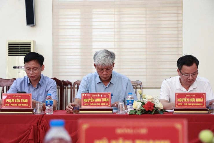 Hội nghị giao ban Thường trực Đảng ủy với Bí thư chi bộ các thôn trên địa bàn- Ảnh 8.