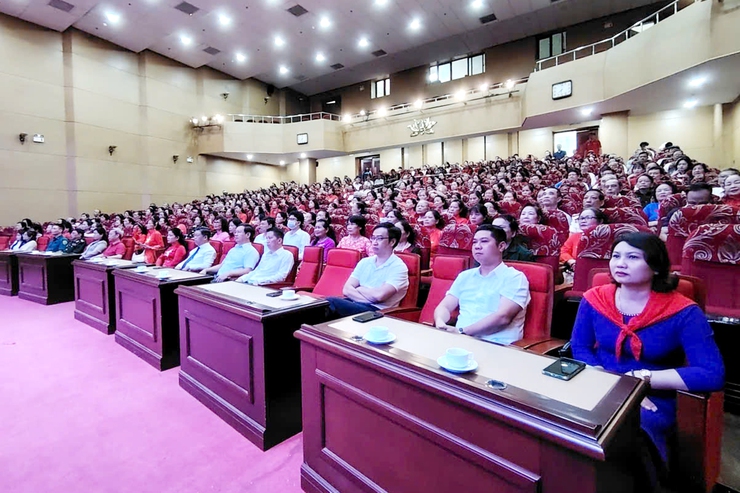 Phường Thanh Xuân tổ chức Lễ chào cờ và theo dõi Lễ kỷ niệm, diễu binh, diễu hành mừng Quốc khánh 02/9- Ảnh 4.