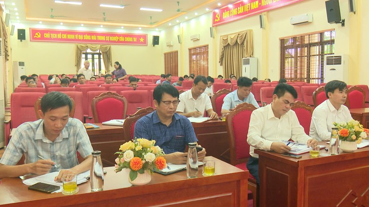 UBND xã giao ban công tác tháng 8; triển khai nhiệm vụ trọng tâm tháng 9/2025- Ảnh 1.