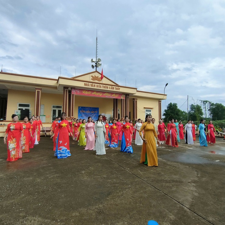 Hoạt động dân vũ sôi nổi của Hội LHPN xã Bất Bạt chào mừng 80 năm Cách mạng Tháng Tám và Quốc khánh 2/9- Ảnh 8.