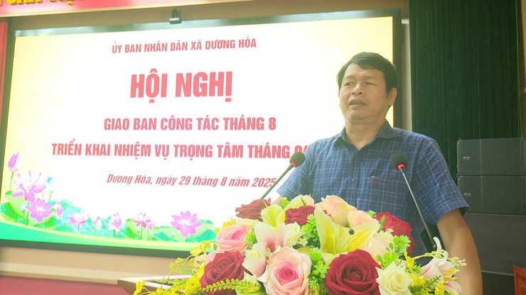 UBND xã giao ban công tác tháng 8; triển khai nhiệm vụ trọng tâm tháng 9/2025- Ảnh 6.