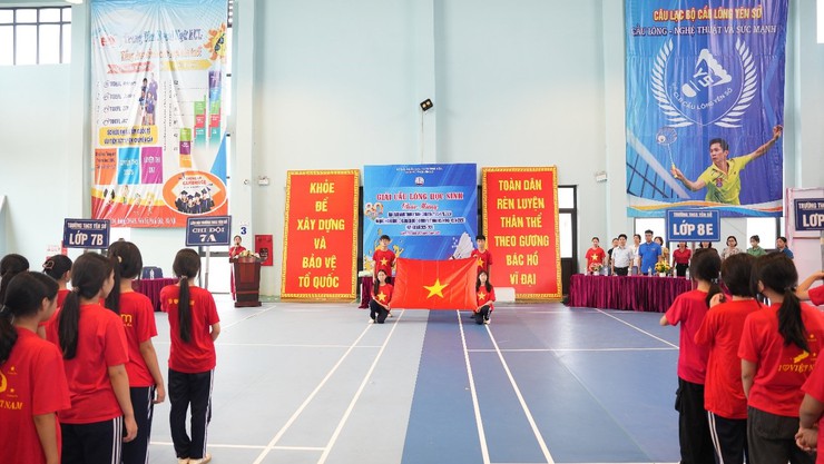 Giải cầu lông học sinh trường THCS Yên Sở năm 2025- Ảnh 1.