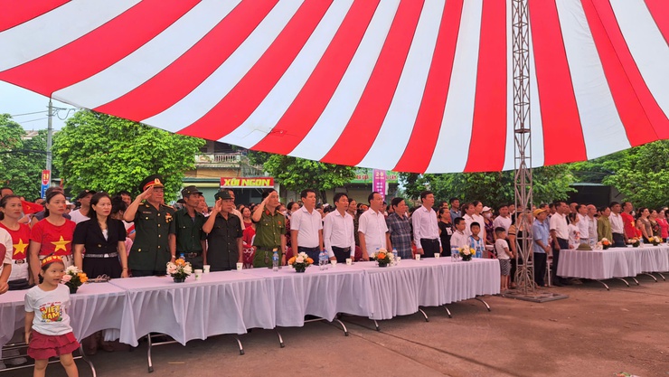 Rộn ràng không khí Tết Độc lập ở xã Đoài Phương- Ảnh 1.