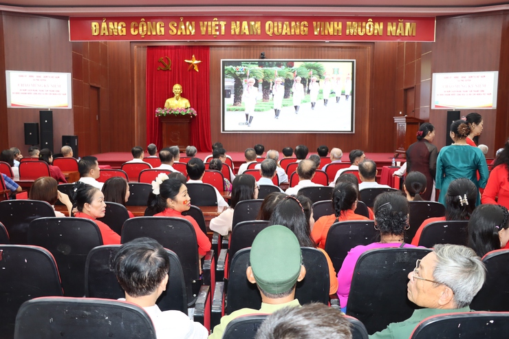 Xã Phú Xuyên tổ chức chương trình dự và theo dõi truyền hình trực tiếp Lễ kỷ niệm,  diễu binh, diễu hành kỷ niệm 80 năm Cách mạng tháng Tám thành công  và Quốc khánh 2/9- Ảnh 9.