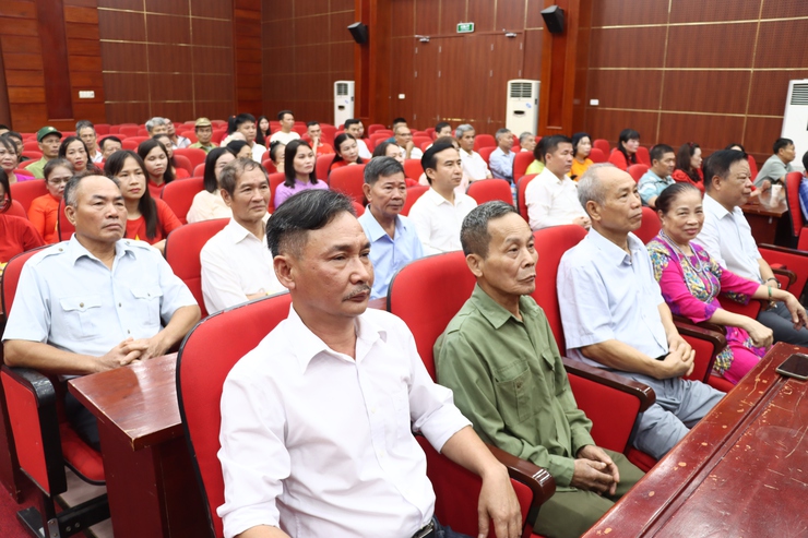 Xã Phú Xuyên tổ chức chương trình dự và theo dõi truyền hình trực tiếp Lễ kỷ niệm,  diễu binh, diễu hành kỷ niệm 80 năm Cách mạng tháng Tám thành công  và Quốc khánh 2/9- Ảnh 8.