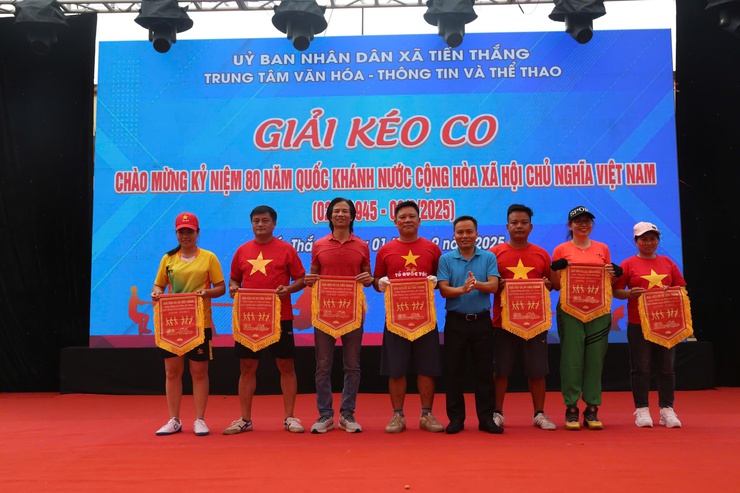 Xã Tiến Thắng khai mạc giải Kéo co chào mừng Quốc khánh 2/9- Ảnh 2.