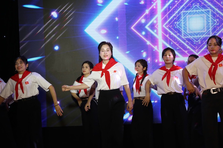 Sôi nổi chương trình nghệ thuật chào mừng Kỷ niệm 80 năm Quốc khánh 2/9- Ảnh 3.