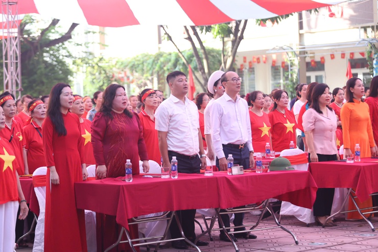 PHƯỜNG VĨNH HƯNG TỔ CHỨC CHO CÁN BỘ, NHÂN DÂN PHƯỜNG VĨNH HƯNG XEM TRUYỀN HÌNH TRỰC TIẾP LỄ KỶ NIỆM 80 NĂM CÁCH MẠNG THÁNG TÁM THÀNH CÔNG VÀ QUỐC KHÁNH NƯỚC CỘNG HÒA XÃ HỘI CHỦ NGHĨA VIỆT NAM- Ảnh 2.