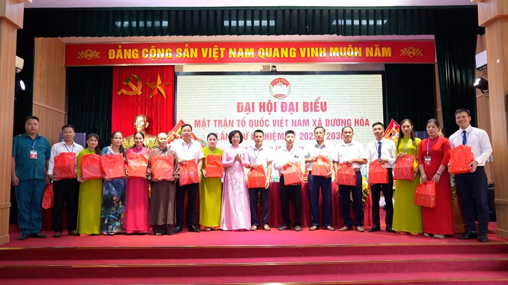 Nhiệm kỳ 2025-2030: MTTQ Việt Nam xã Dương Hòa đoàn kết, sáng tạo, phát triển, vững bước trong kỷ nguyên mới.- Ảnh 18.