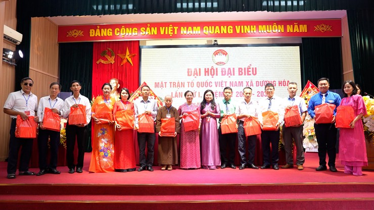 Nhiệm kỳ 2025-2030: MTTQ Việt Nam xã Dương Hòa đoàn kết, sáng tạo, phát triển, vững bước trong kỷ nguyên mới.- Ảnh 20.