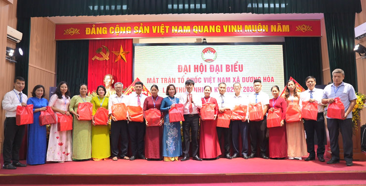 Nhiệm kỳ 2025-2030: MTTQ Việt Nam xã Dương Hòa đoàn kết, sáng tạo, phát triển, vững bước trong kỷ nguyên mới.- Ảnh 21.