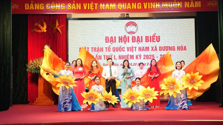 Nhiệm kỳ 2025-2030: MTTQ Việt Nam xã Dương Hòa đoàn kết, sáng tạo, phát triển, vững bước trong kỷ nguyên mới.- Ảnh 3.