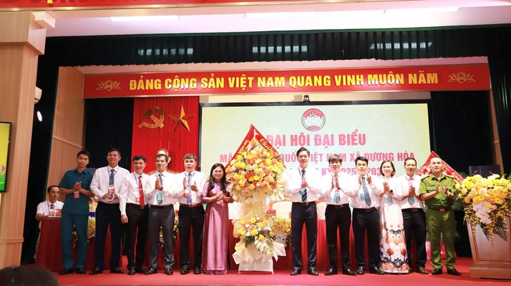 Nhiệm kỳ 2025-2030: MTTQ Việt Nam xã Dương Hòa đoàn kết, sáng tạo, phát triển, vững bước trong kỷ nguyên mới.- Ảnh 6.
