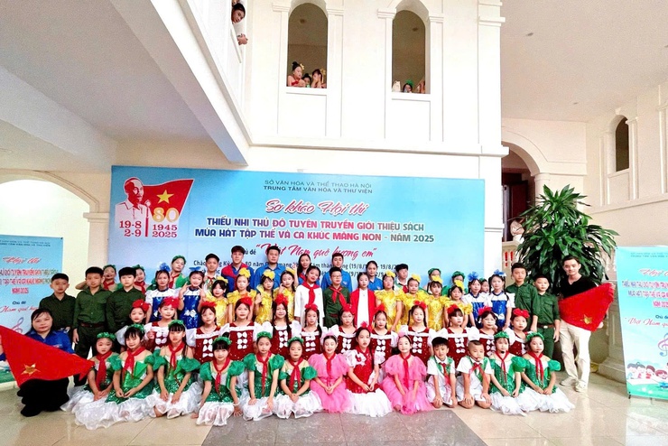 GƯƠNG NGƯỜI TỐT, VIỆC TỐT: CÔ GIÁO BÙI VÂN ANH – NGƯỜI TRUYỀN LỬA ĐAM MÊ NGHỆ THUẬT- Ảnh 2.