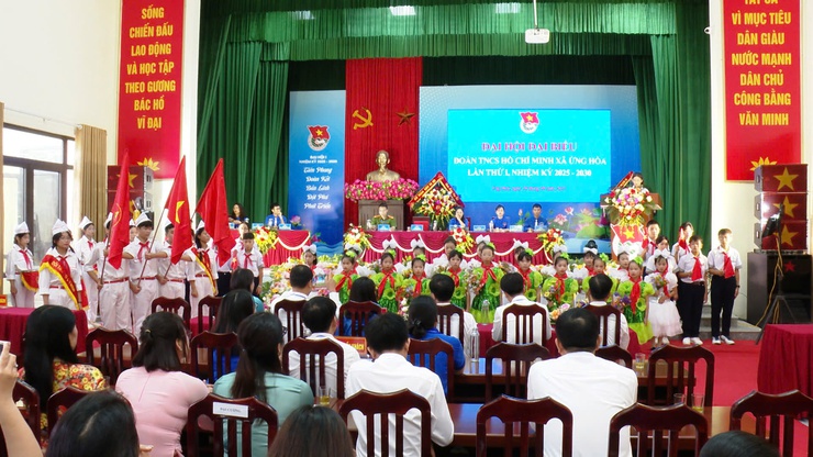 Tuổi trẻ Ứng Hòa bước vào nhiệm kỳ mới với tinh thần “Tiên phong – Đoàn kết – Bản lĩnh – Đột phá - Phát triển”.- Ảnh 8.