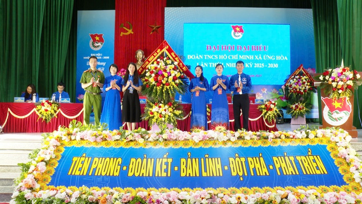 Tuổi trẻ Ứng Hòa bước vào nhiệm kỳ mới với tinh thần “Tiên phong – Đoàn kết – Bản lĩnh – Đột phá - Phát triển”.- Ảnh 2.