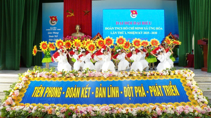 Tuổi trẻ Ứng Hòa bước vào nhiệm kỳ mới với tinh thần “Tiên phong – Đoàn kết – Bản lĩnh – Đột phá - Phát triển”.- Ảnh 15.
