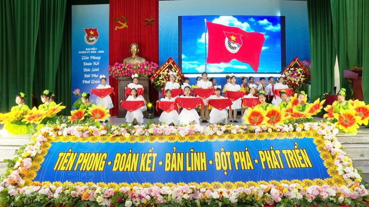 Tuổi trẻ Ứng Hòa bước vào nhiệm kỳ mới với tinh thần “Tiên phong – Đoàn kết – Bản lĩnh – Đột phá - Phát triển”.- Ảnh 16.