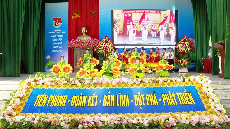 Tuổi trẻ Ứng Hòa bước vào nhiệm kỳ mới với tinh thần “Tiên phong – Đoàn kết – Bản lĩnh – Đột phá - Phát triển”.- Ảnh 17.