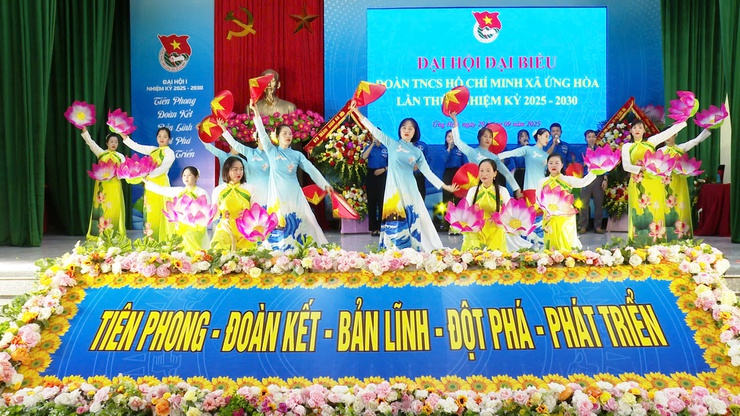 Tuổi trẻ Ứng Hòa bước vào nhiệm kỳ mới với tinh thần “Tiên phong – Đoàn kết – Bản lĩnh – Đột phá - Phát triển”.- Ảnh 19.