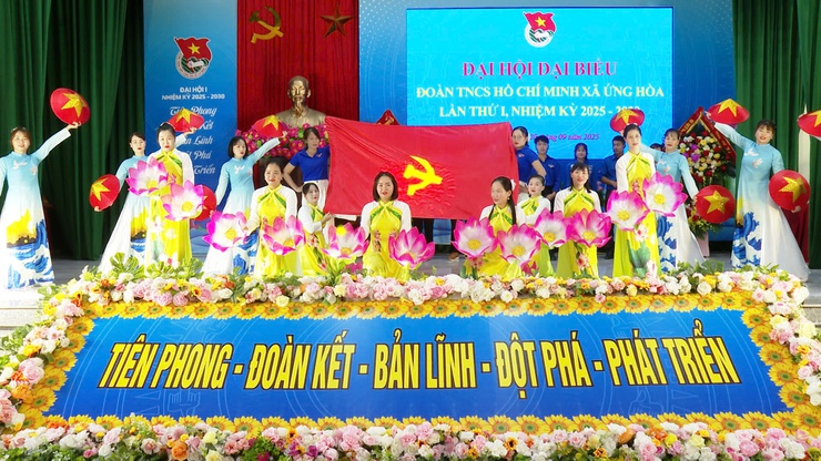 Tuổi trẻ Ứng Hòa bước vào nhiệm kỳ mới với tinh thần “Tiên phong – Đoàn kết – Bản lĩnh – Đột phá - Phát triển”.- Ảnh 21.
