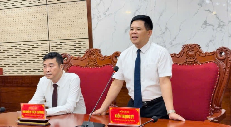 Đồng chí Kiều Thị Thanh Loan – Uỷ viên UBKT Đảng uỷ xã Phúc Thọ được bổ nhiệm làm Phó Chánh văn phòng HĐND&UBND xã- Ảnh 1.