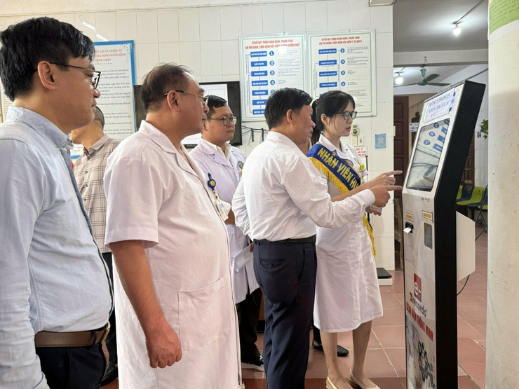Bệnh viện đa khoa Thanh Oai triển khai hồ sơ bệnh án điện tử thay thế bệnh án giấy- Ảnh 1.