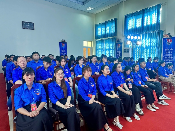 THANH NIÊN HÒA XÁ: TỰ HÀO, VỮNG TIN THEO ĐẢNG, TIÊN PHONG TRONG CHUYỂN ĐỔI SỐ, XÂY DỰNG QUÊ HƯƠNG XANH – THÔNG MINH – PHÁT TRIỂN- Ảnh 13.