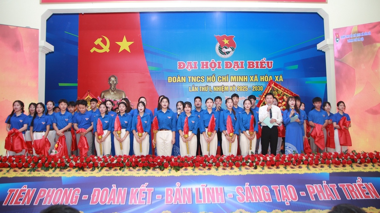 THANH NIÊN HÒA XÁ: TỰ HÀO, VỮNG TIN THEO ĐẢNG, TIÊN PHONG TRONG CHUYỂN ĐỔI SỐ, XÂY DỰNG QUÊ HƯƠNG XANH – THÔNG MINH – PHÁT TRIỂN- Ảnh 12.