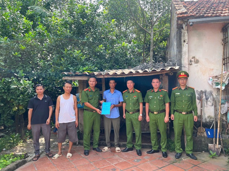 Mô hình nuôi Dế – Cánh cửa tái hòa nhập cộng đồng cho người sau cai nghiện tại xã Phúc Lộc- Ảnh 1.