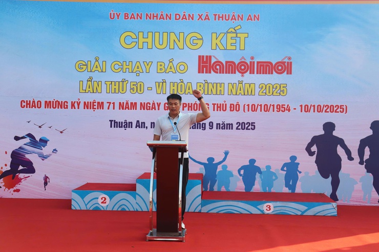 Tưng bừng chung kết giải chạy Báo Hà Nội Mới lần thứ 50 -Vì Hòa bình xã Thuận An- Ảnh 3.