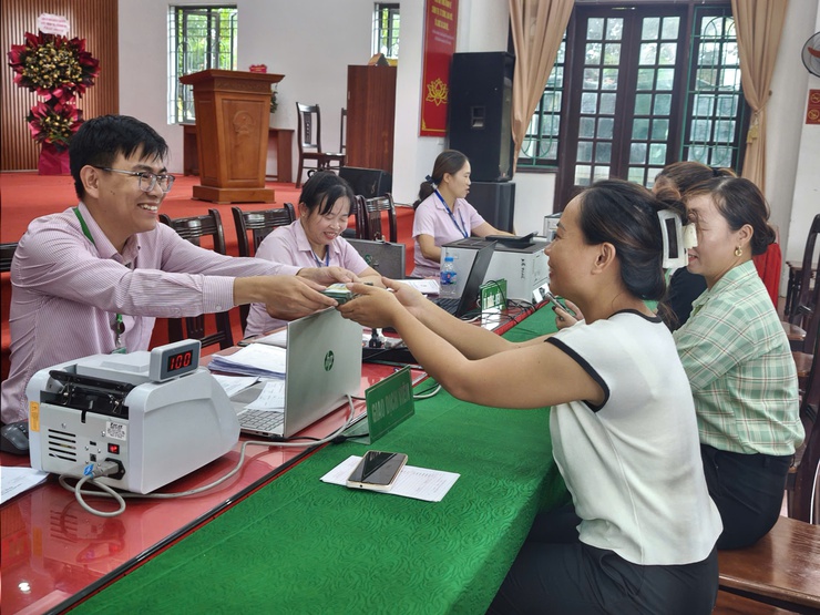 Ngân hàng Chính sách xã hội cho vay ưu đãi đối với học sinh sinh viên, học viên thạc sĩ, nghiên cứu sinh học ngành STEM từ tháng 9/2025- Ảnh 1.