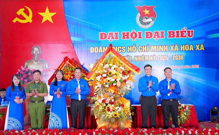 THANH NIÊN HÒA XÁ: TỰ HÀO, VỮNG TIN THEO ĐẢNG, TIÊN PHONG TRONG CHUYỂN ĐỔI SỐ, XÂY DỰNG QUÊ HƯƠNG XANH – THÔNG MINH – PHÁT TRIỂN- Ảnh 5.