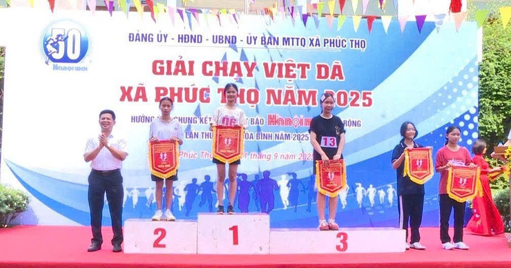 Gần 400 vận động viên tham gia Giải chạy Việt dã xã Phúc Thọ năm 2025- Ảnh 9.