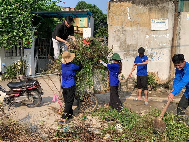 Tuổi trẻ Tam Hưng xung kích, tình nguyện vì môi trường xanh – Thiết thực chào mừng Đại hội Mặt trận Tổ quốc Việt Nam và Đại hội Đoàn Thanh niên xã nhiệm kỳ 2025-2030- Ảnh 3.