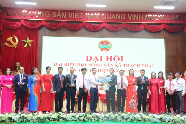 Chúc mừng Đại hội Đại biểu Hội Nông dân xã Thạch Thất lần thứ I, nhiệm kỳ 2025-2030 thành công tốt đẹp
- Ảnh 1.