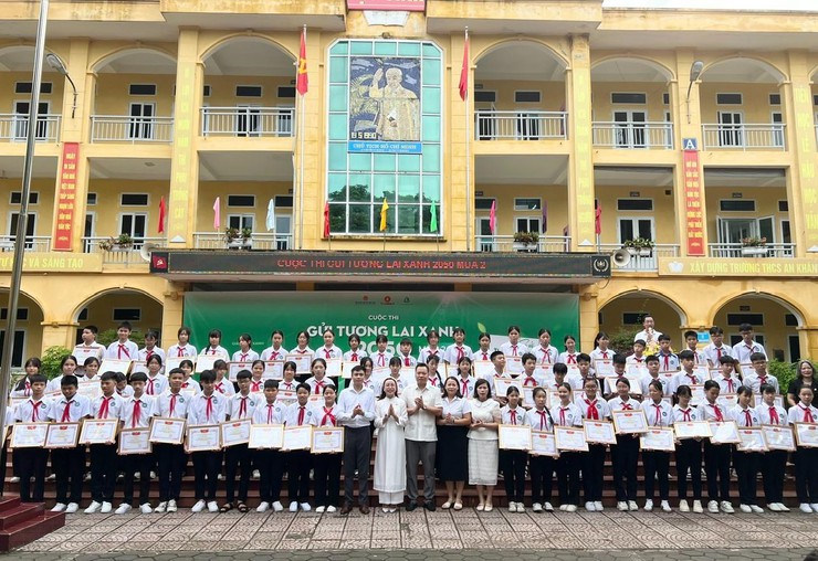 An Khánh vinh danh 71 học sinh xuất sắc tại Hội thi Thiếu nhi Thủ đô 2025- Ảnh 2.
