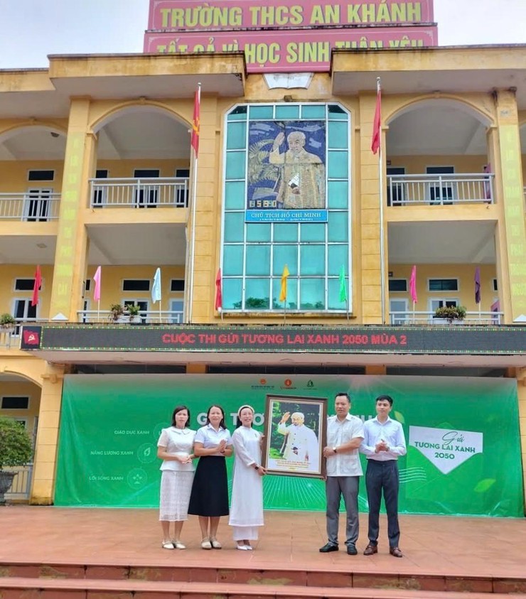 An Khánh vinh danh 71 học sinh xuất sắc tại Hội thi Thiếu nhi Thủ đô 2025- Ảnh 3.