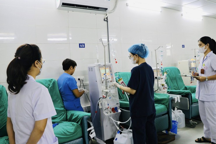 Bệnh viện Thận Hà Nội kiểm tra sát hạch chuyên môn điều dưỡng năm 2025- Ảnh 1.