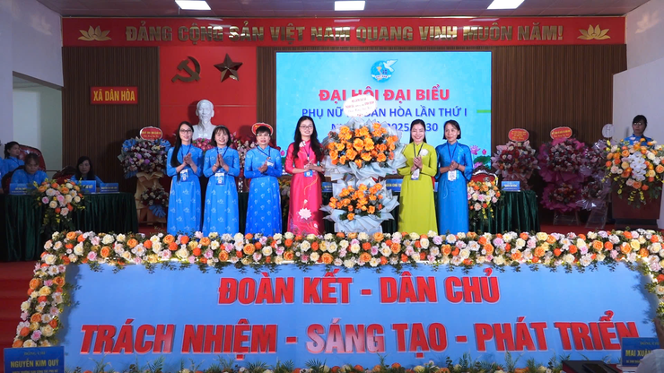 ĐẠI HỘI ĐẠI BIỂU PHỤ NỮ XÃ DÂN HÒA LẦN THỨ I, NHIỆM KỲ 2025 – 2030: Phát huy truyền thống anh hùng, phụ nữ Dân Hòa khát vọng vươn lên trong kỷ nguyên mới- Ảnh 6.